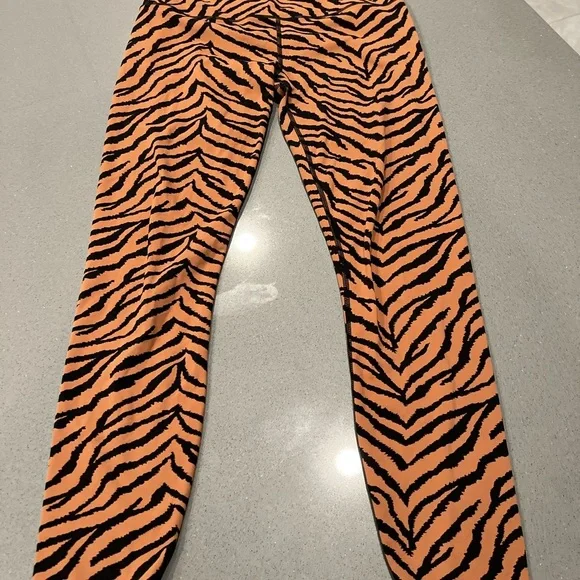 Varley cheetah leggings - Picture 5 of 8